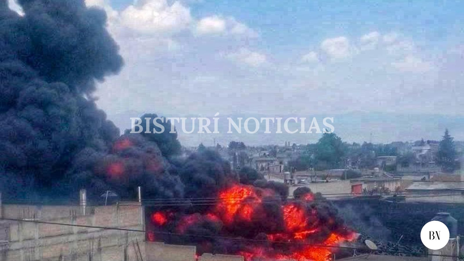 Se incendió predio de   llantas en Cuexcontitlán