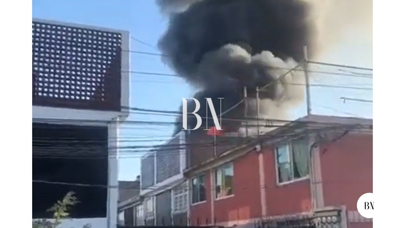 Incendio en departamentos de la colonia Electricistas en Toluca